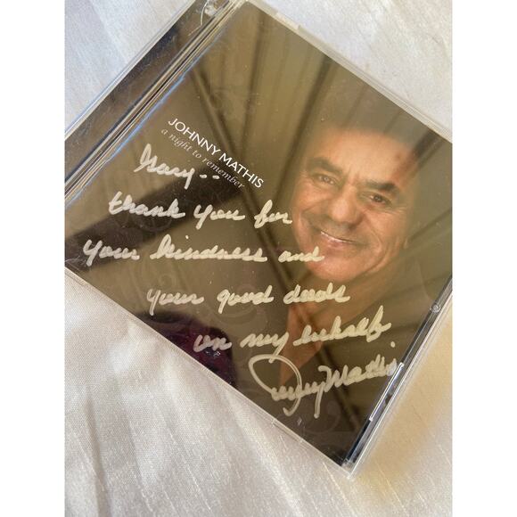 Johnny mathis signed cd - Picture 2 of 4